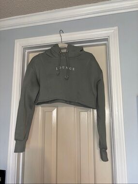 Lounge Cropped Hoodie